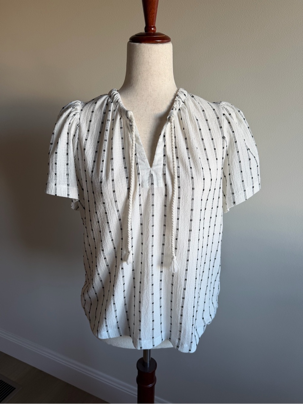 Madewell White and Black Striped Tie-Neck Short Sleeve Blouse Small